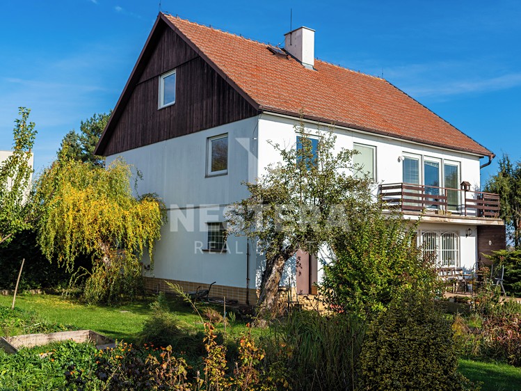 Haus zum Kauf, 240 m² (1 von 29)