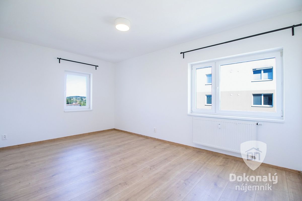 Pronájem bytu 2+kk 53 m² – fotografie 3