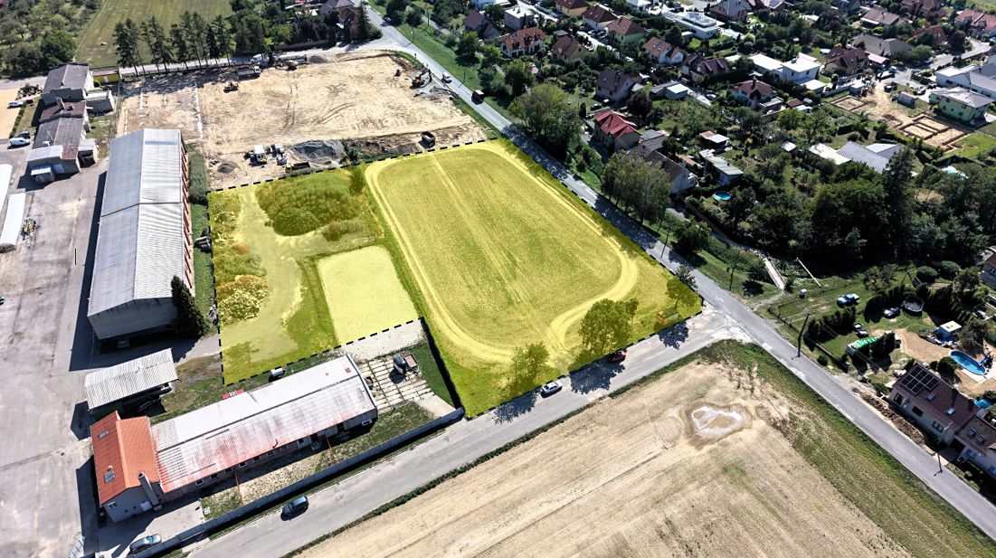 Prodej komerčního pozemku 9000 m²