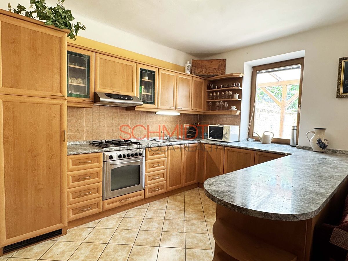 Prodej rodinného domu 130 m², pozemek 803 m² – fotografie 2