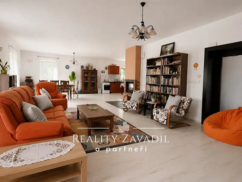 Prodej rodinného domu 244 m², pozemek 5562 m², Václavov u Bruntálu – náhled fotky 3