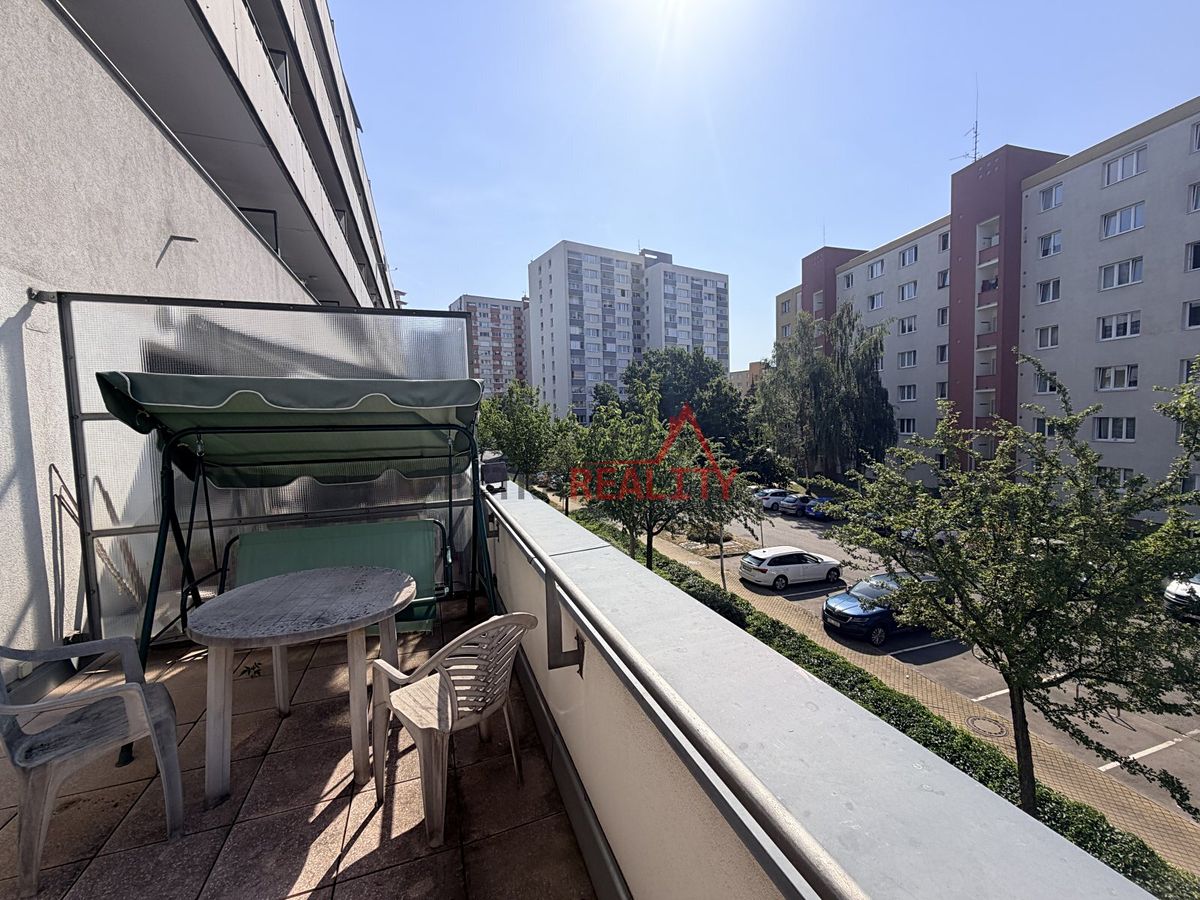 Prodej bytu 1+kk 40 m² – fotografie 3
