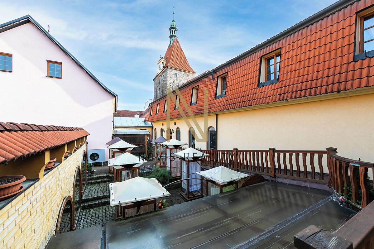 Pronájem obchodního prostoru 140 m² – fotografie 3