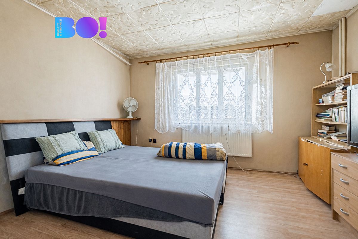 Prodej rodinného domu 136 m², pozemek 1371 m² – fotografie 4