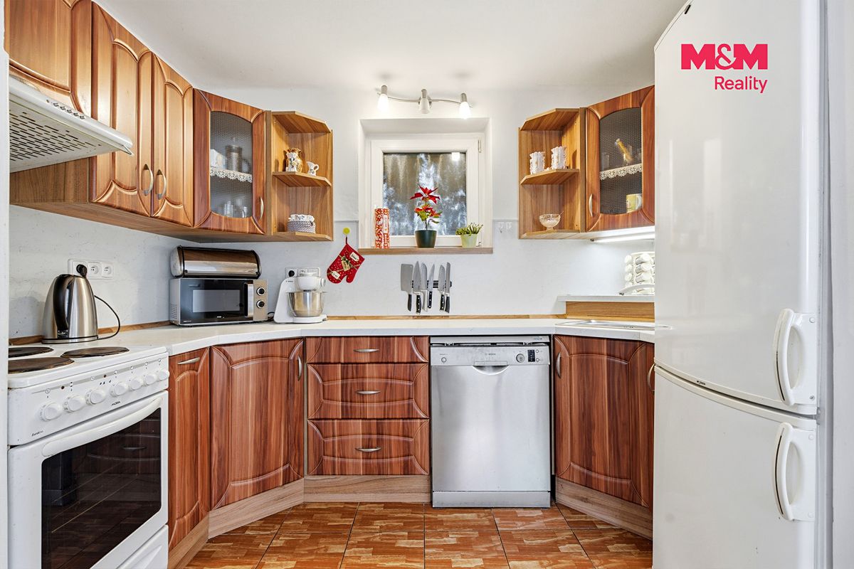 Prodej rodinného domu 101 m², pozemek 543 m² – fotografie 2