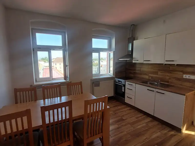 Pronájem bytu 2+1 78 m², Olomouc – náhled fotky 2