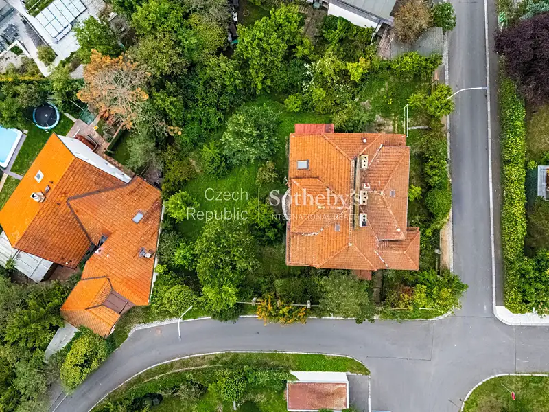 Prodej stavebního pozemku 767 m², Praha – náhled fotky 2