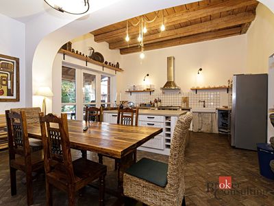 Prodej rodinného domu 400 m², pozemek 1214 m²