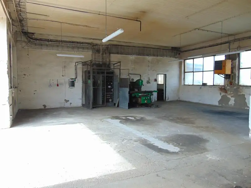 Pronájem výrobní haly, prostoru 165 m², Skuteč – náhled fotky 2