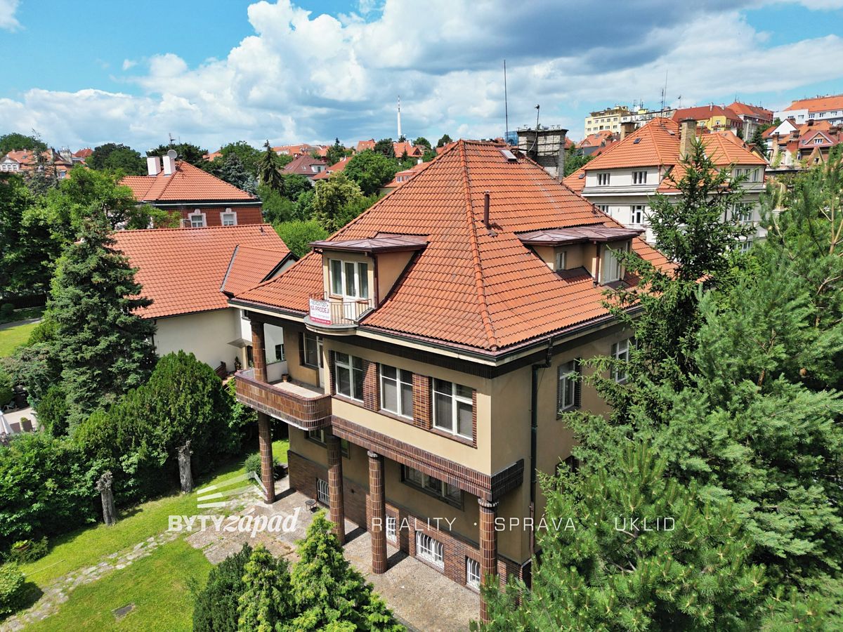 Prodej vily 588 m², pozemek 1065 m² – fotografie 5