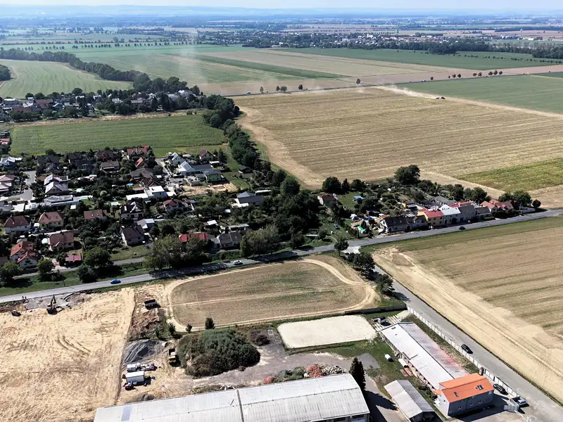 Prodej komerčního pozemku 9000 m², Dolany – náhled fotky 3