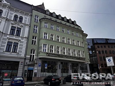 Pronájem kanceláře 140 m²