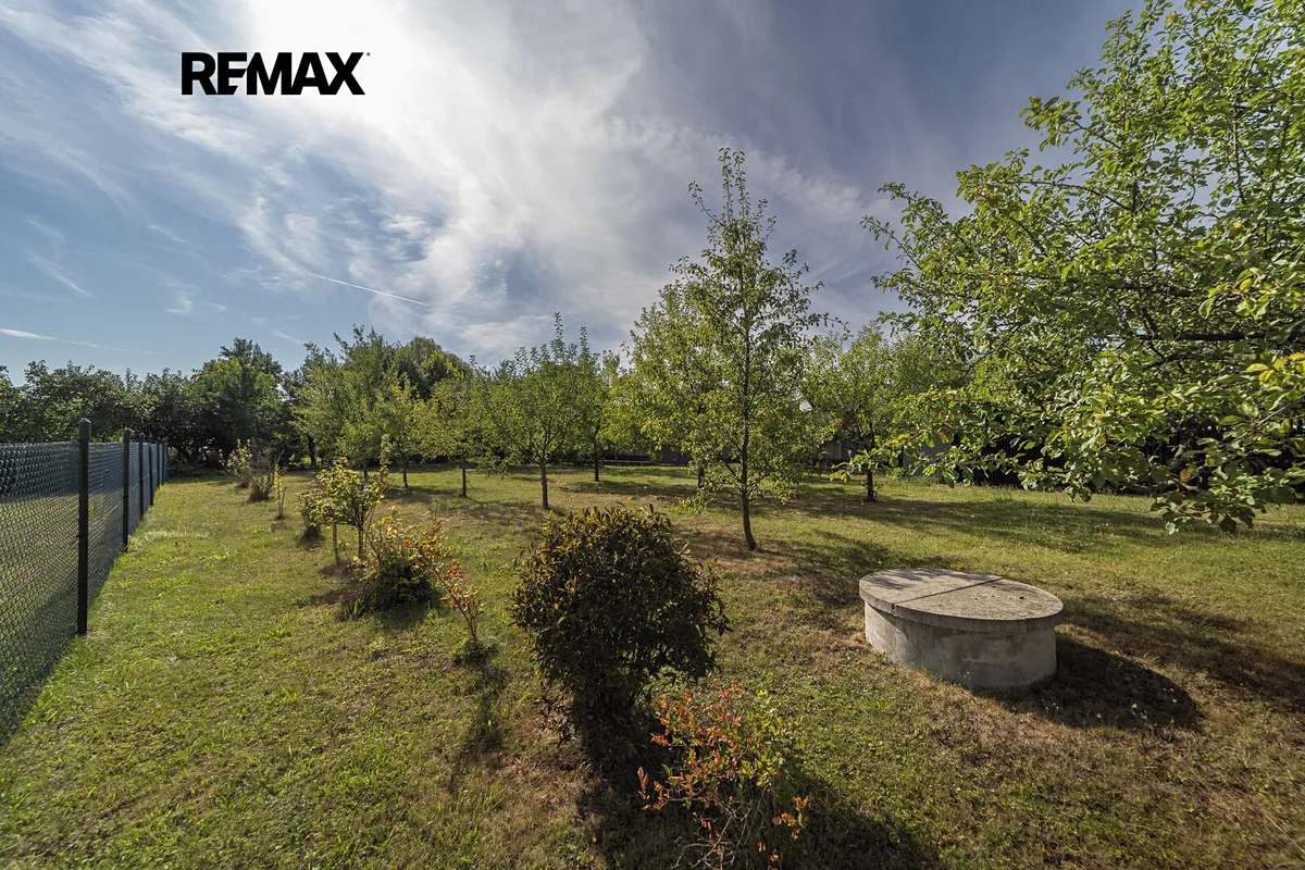 Prodej stavebního pozemku 792 m²