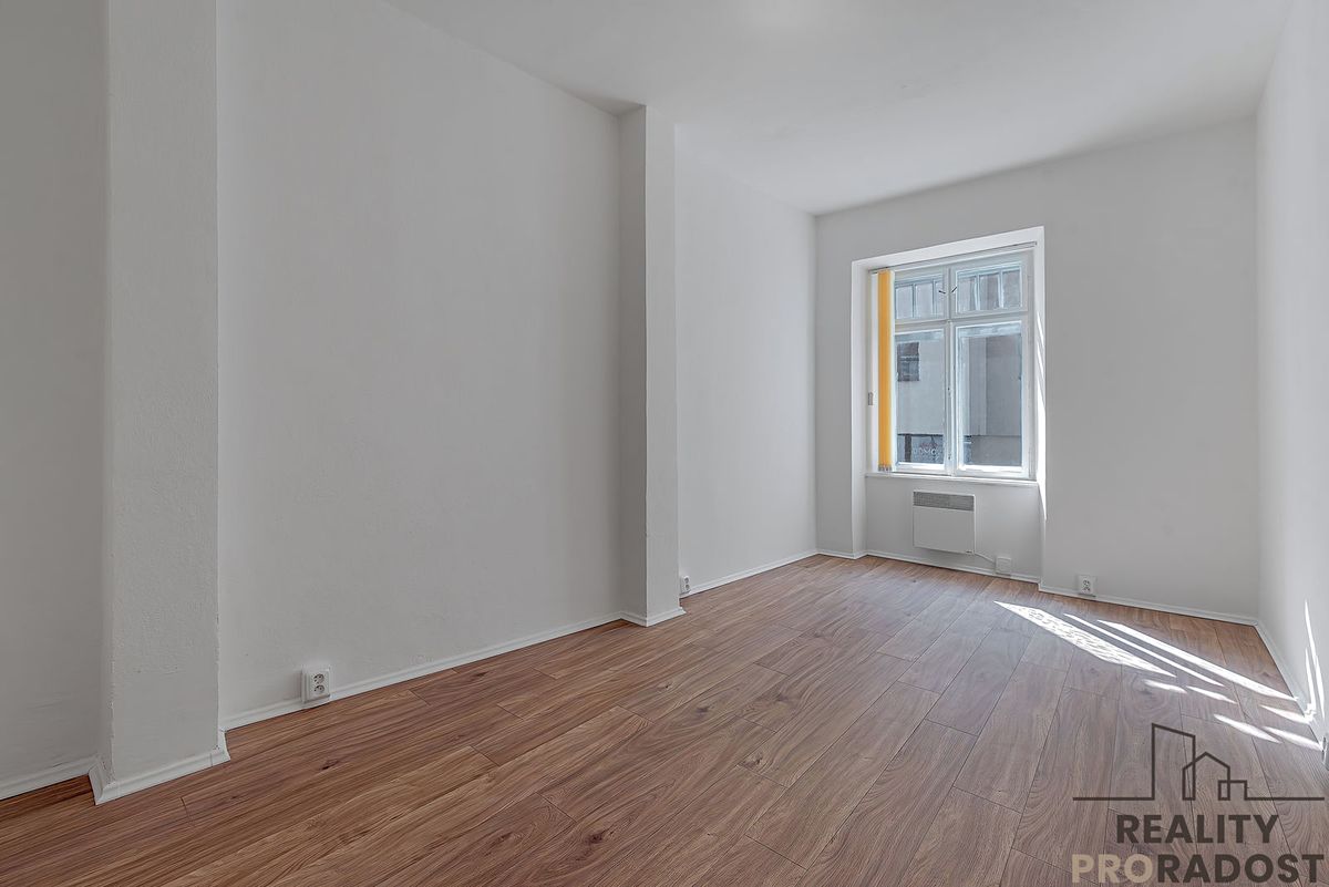 Pronájem bytu 2+kk 42 m² – fotografie 4