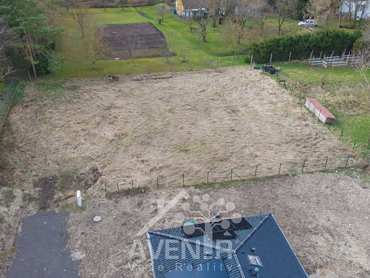 Prodej pozemku, 886 m² (1 z 5)