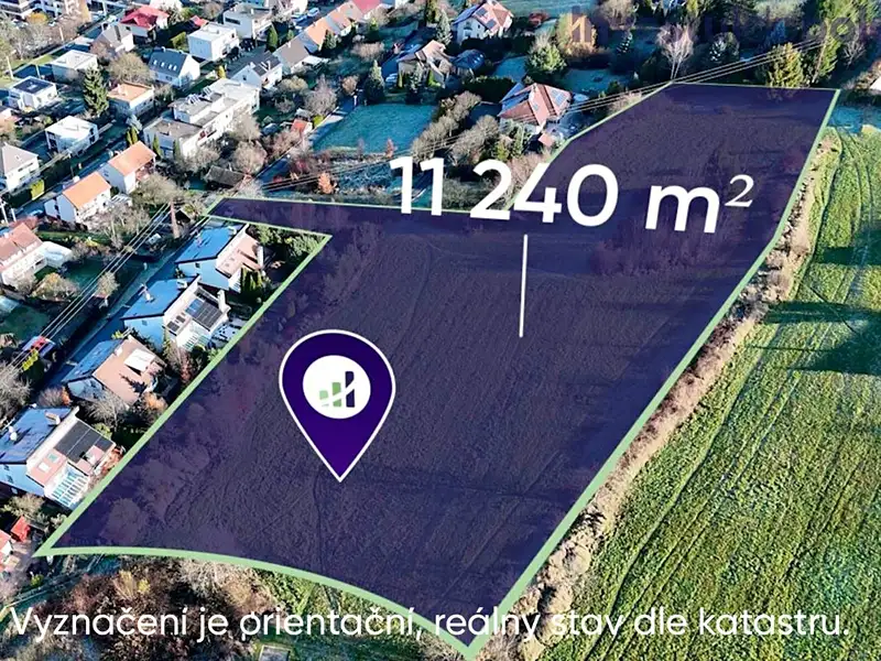 Prodej stavebního pozemku 11240 m², Zlín – náhled fotky 1