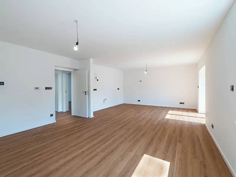 Prodej bytu 4+kk 105 m², Dubany – náhled fotky 2
