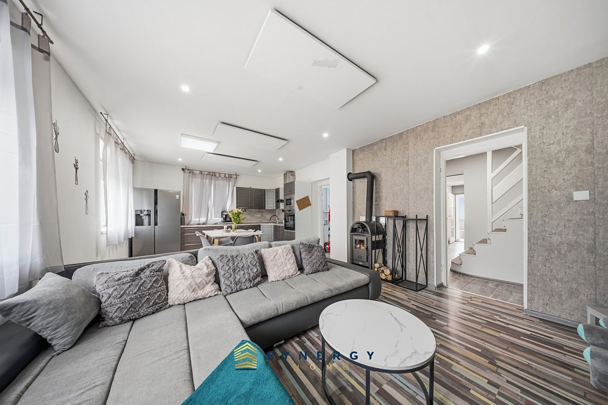 Prodej rodinného domu 104 m², pozemek 1557 m² – fotografie 3