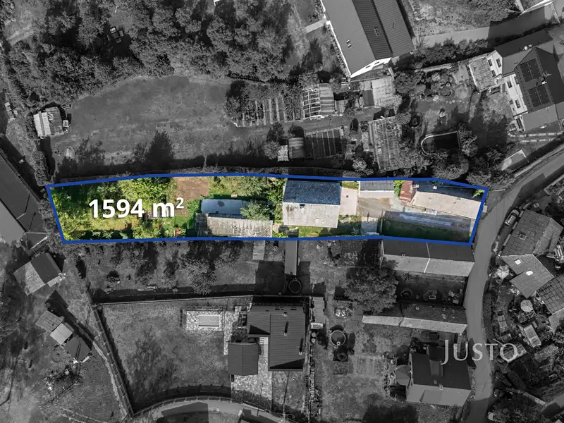 Prodej rodinného domu 520 m², pozemek 1594 m², Zvole – náhled fotky 3