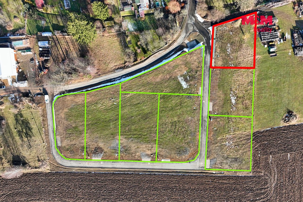 Prodej stavebního pozemku 846 m² – fotografie 2