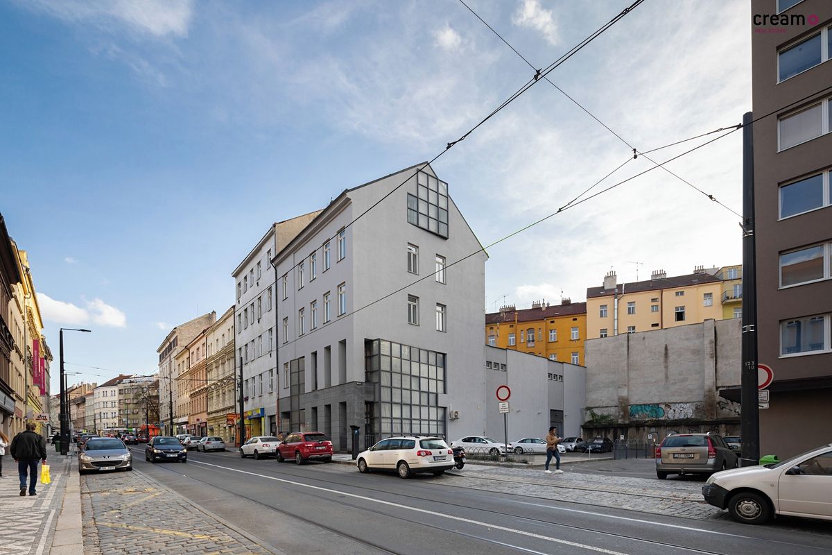 Pronájem kanceláře 14 m² – fotografie 3