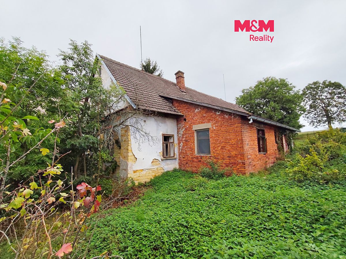 Prodej rodinného domu 165 m², pozemek 2568 m²
