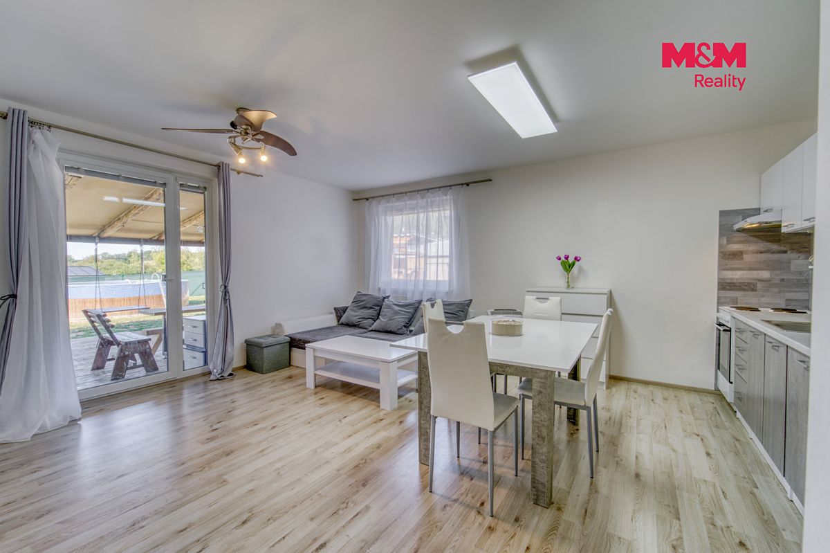 Prodej rodinného domu 94 m², pozemek 838 m² – fotografie 5