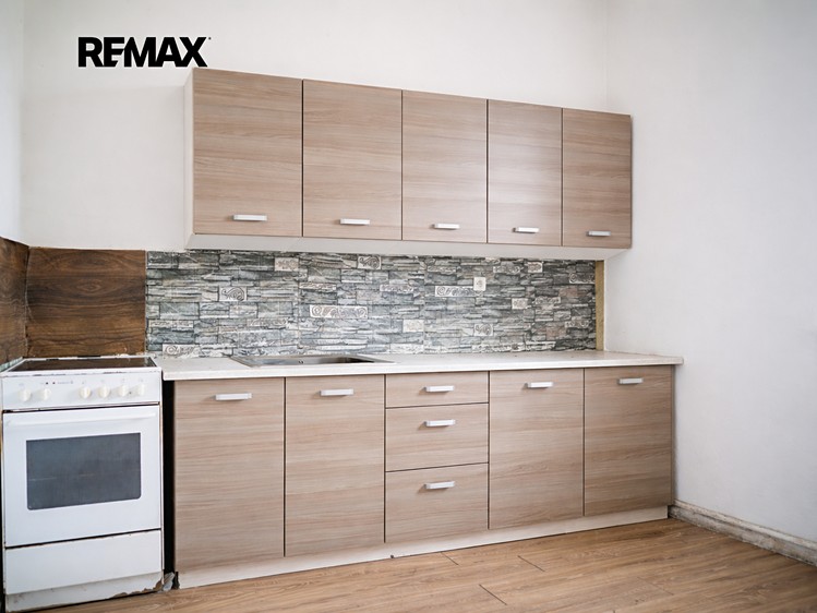 Gewerbefläche zum Kauf, 590 m² (1 von 32)
