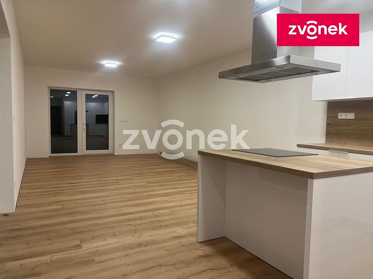 Pronájem bytu 4+kk 100 m² – fotografie 5