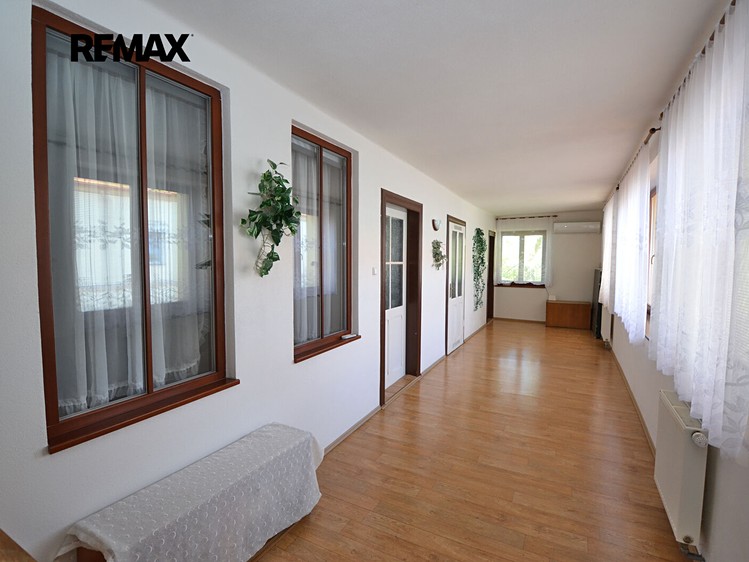 Комерційне приміщення на продаж, 307 м² (27 з 82)