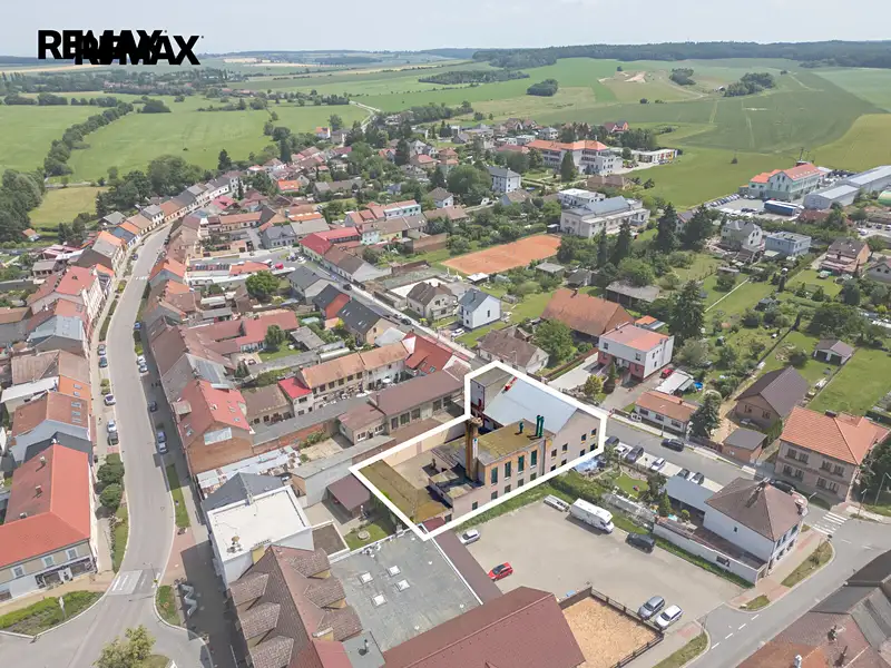 Prodej výrobní haly, prostoru 1161 m², Nechanice – náhled fotky 2