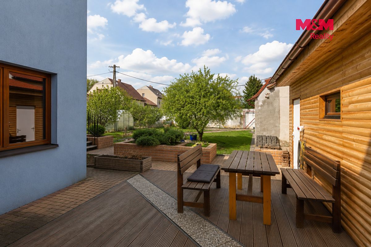 Prodej rodinného domu 92 m², pozemek 415 m² – fotografie 3