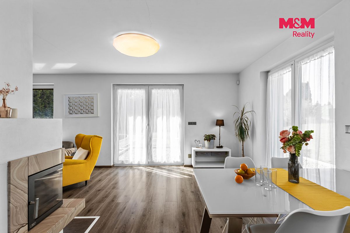 Prodej rodinného domu 272 m², pozemek 1236 m² – fotografie 4
