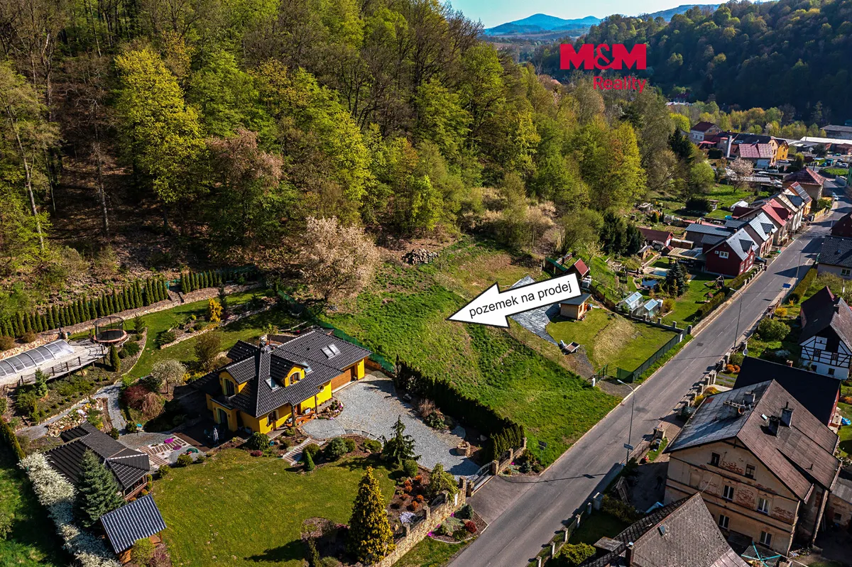 Prodej stavebního pozemku 1493 m²