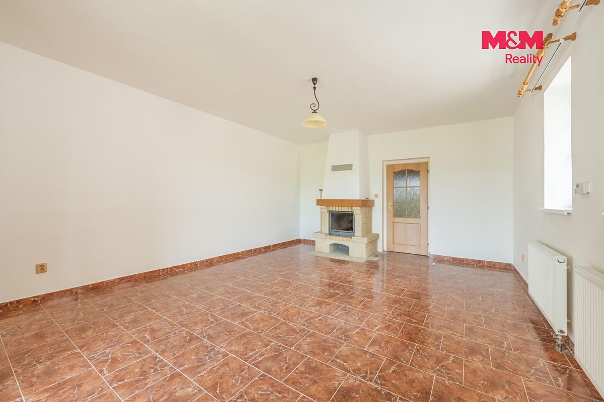 Prodej rodinného domu 200 m², pozemek 288 m² – fotografie 5
