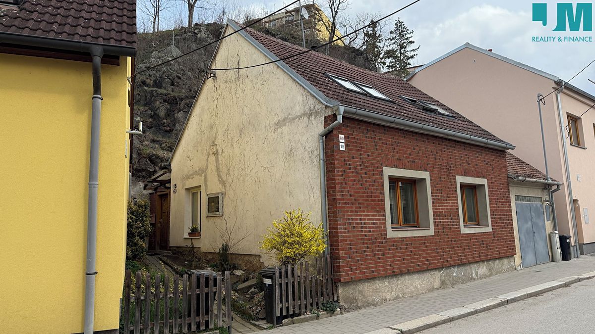 Prodej rodinného domu 87 m², pozemek 96 m² – fotografie 2