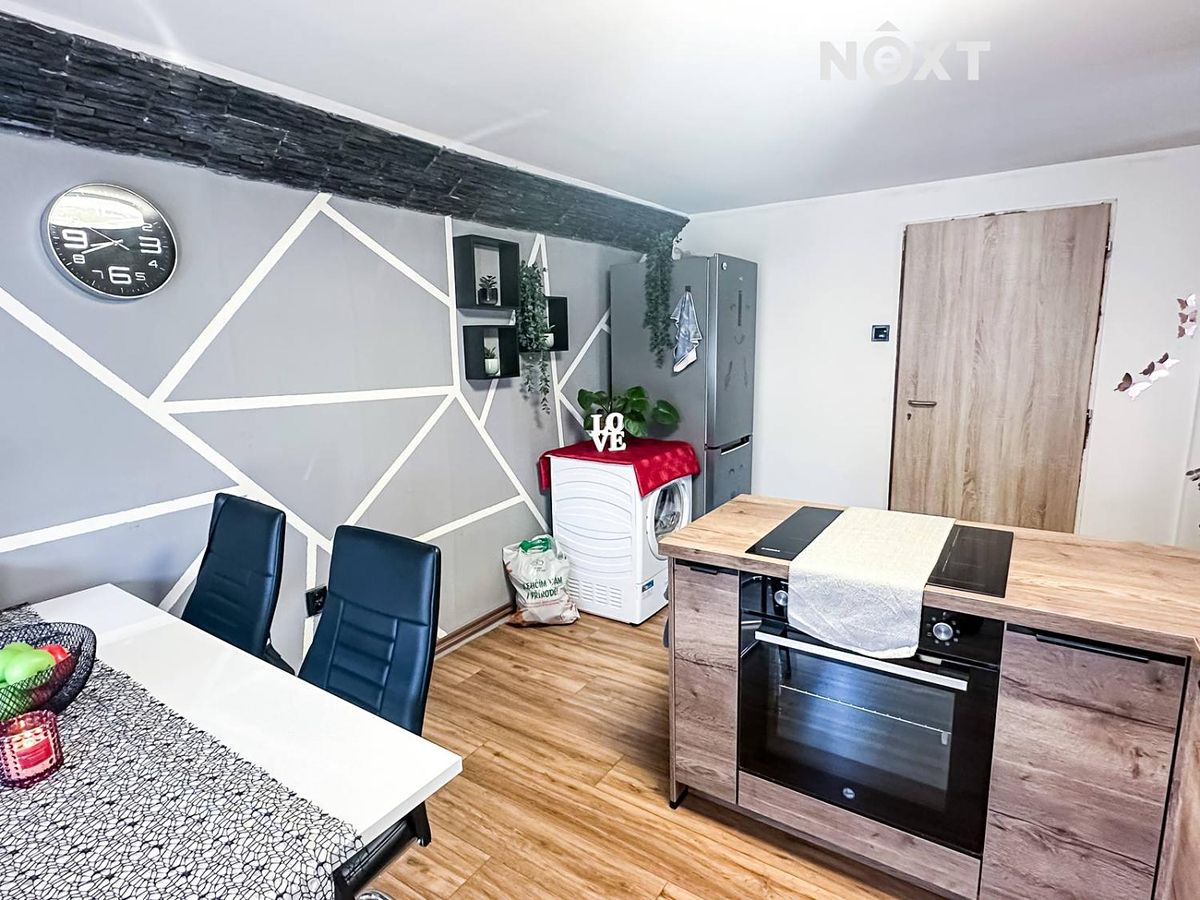 Prodej rodinného domu 150 m², pozemek 304 m² – fotografie 5