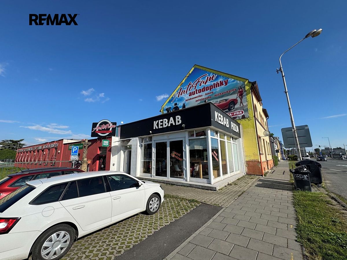 Prodej obchodního prostoru 515 m² – fotografie 2