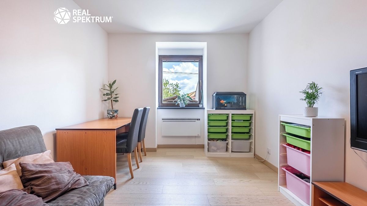 Prodej rodinného domu 147 m², pozemek 154 m² – fotografie 5