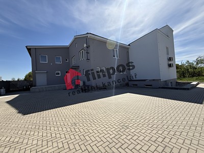Pronájem komerčního prostoru, 20 m² (2 z 6)