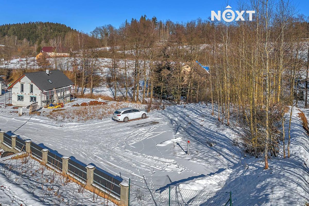 Prodej stavebního pozemku 1000 m² – fotografie 3