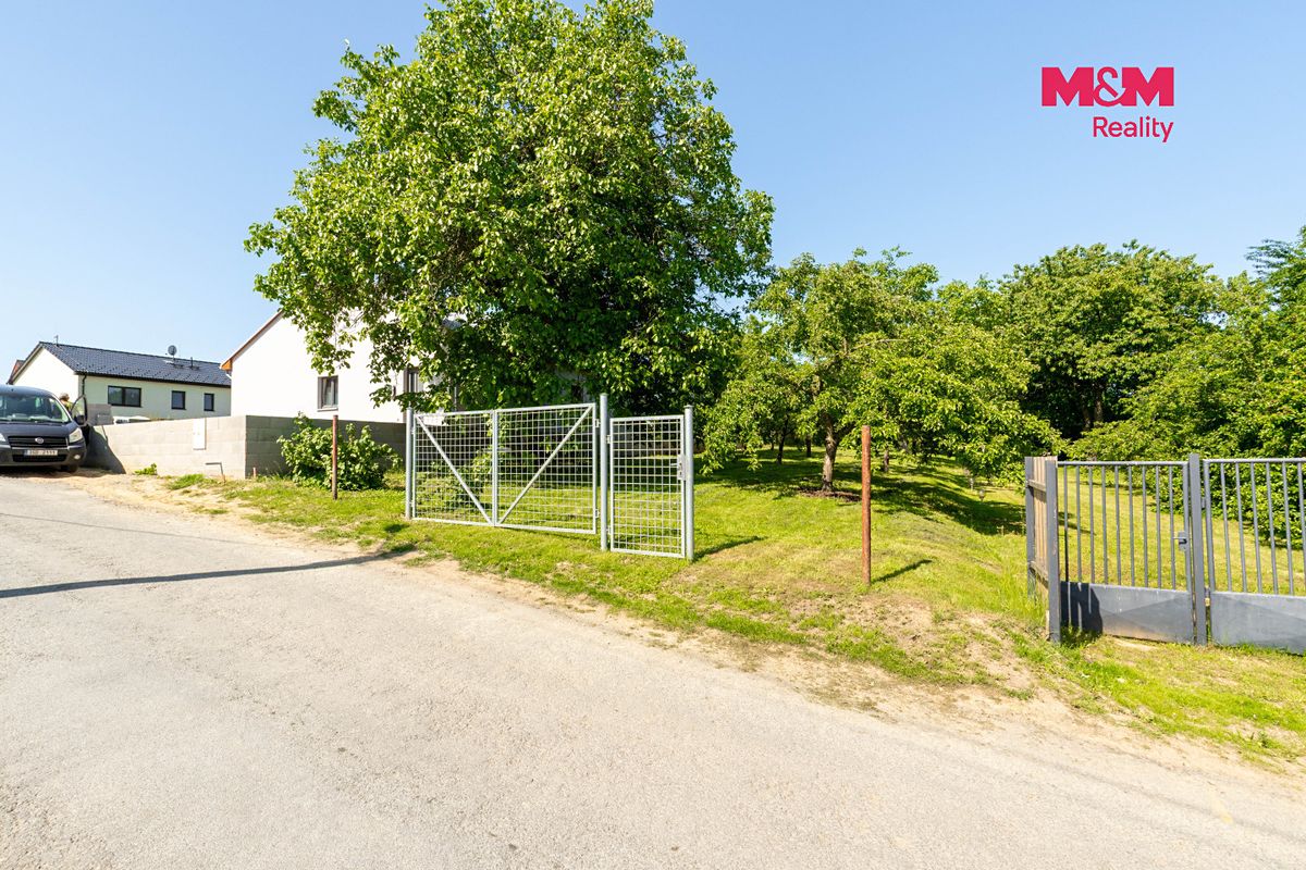 Prodej stavebního pozemku 1726 m² – fotografie 5