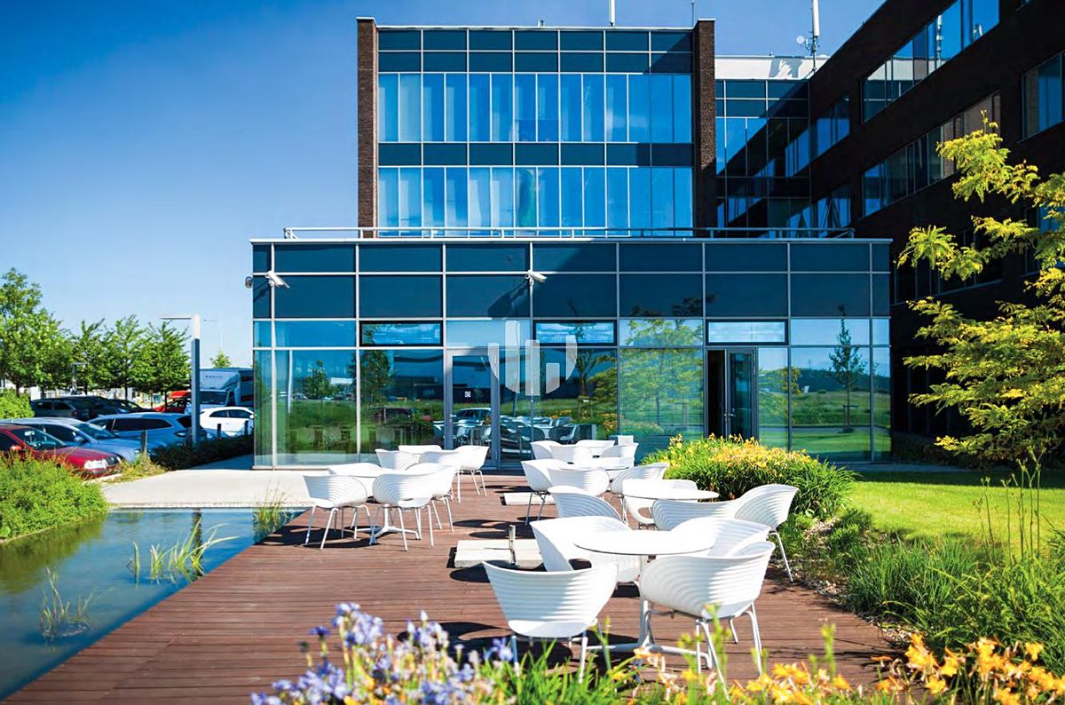 Pronájem kanceláře 143 m² – fotografie 2