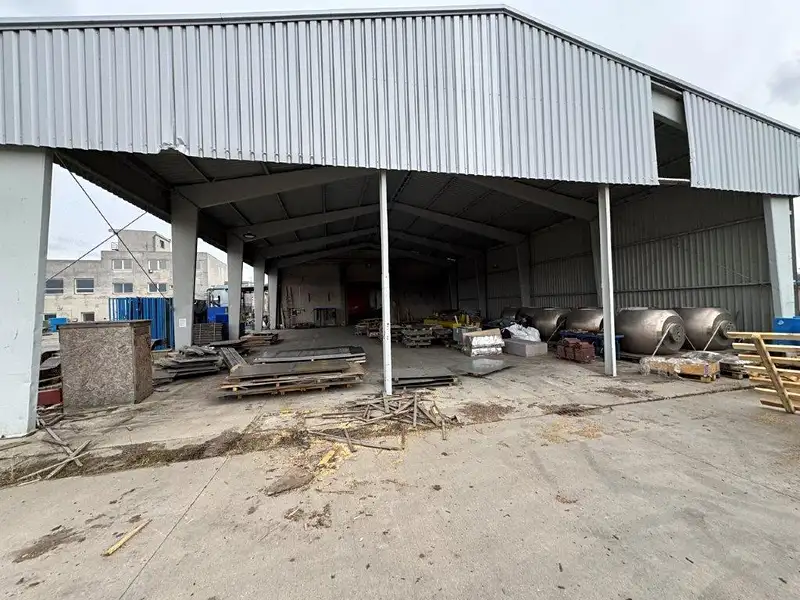 Dražba výrobní haly, prostoru 4782 m², Chrast – náhled fotky 3
