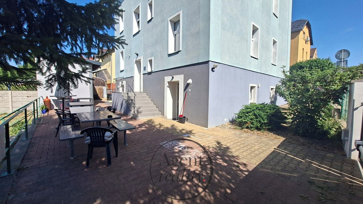 Pronájem bytu 2+kk 38 m² – fotografie 2