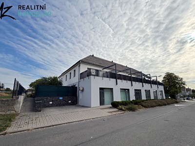 Pronájem bytu 1+kk 53 m²