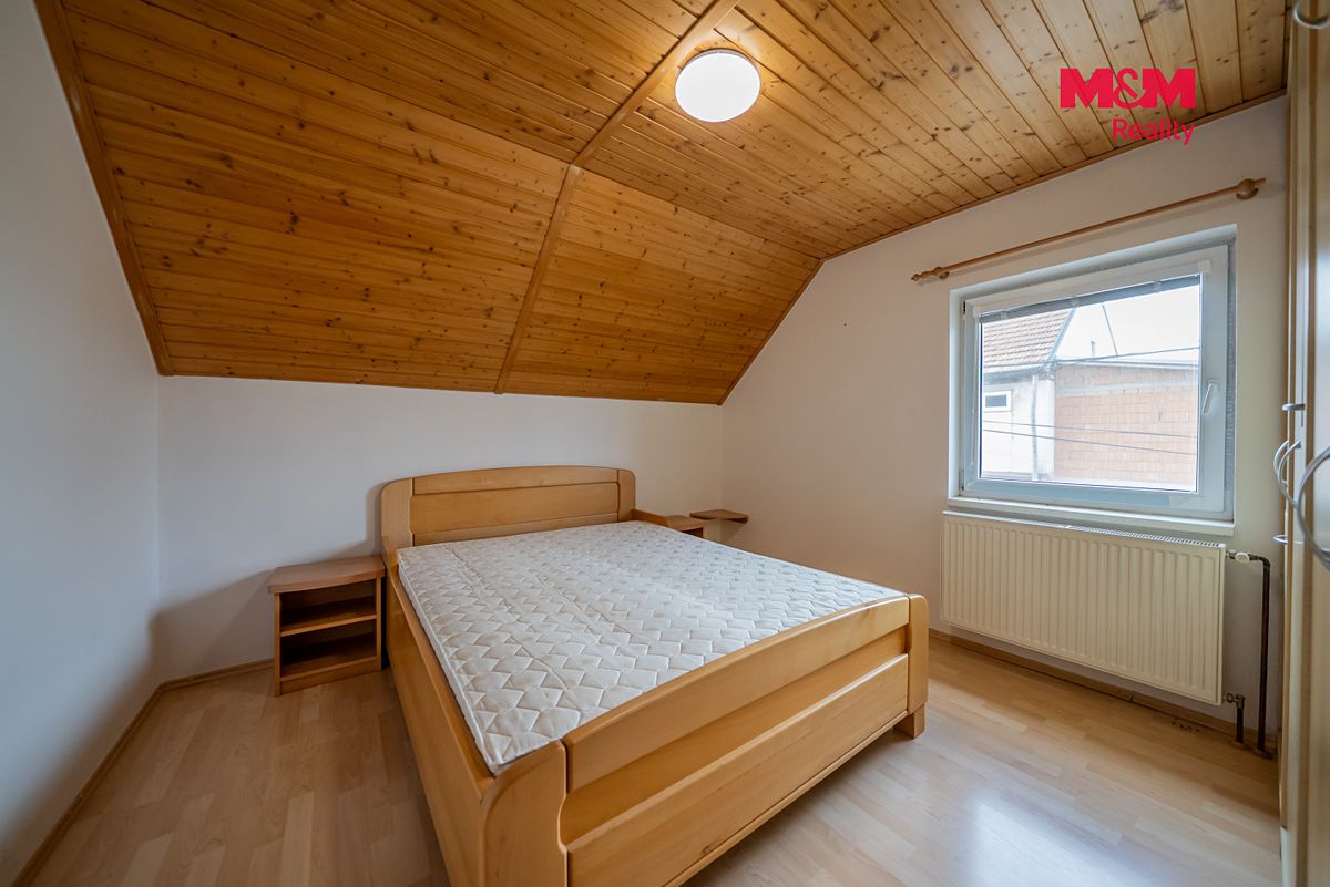 Prodej rodinného domu 90 m², pozemek 241 m² – fotografie 5