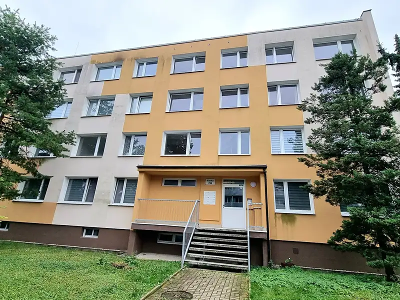 Pronájem bytu 1+1 36 m², Bílina – náhled fotky 1