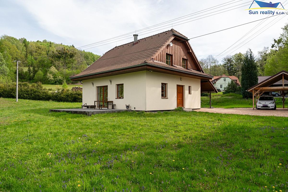 Prodej rodinného domu 180 m², pozemek 2195 m²
