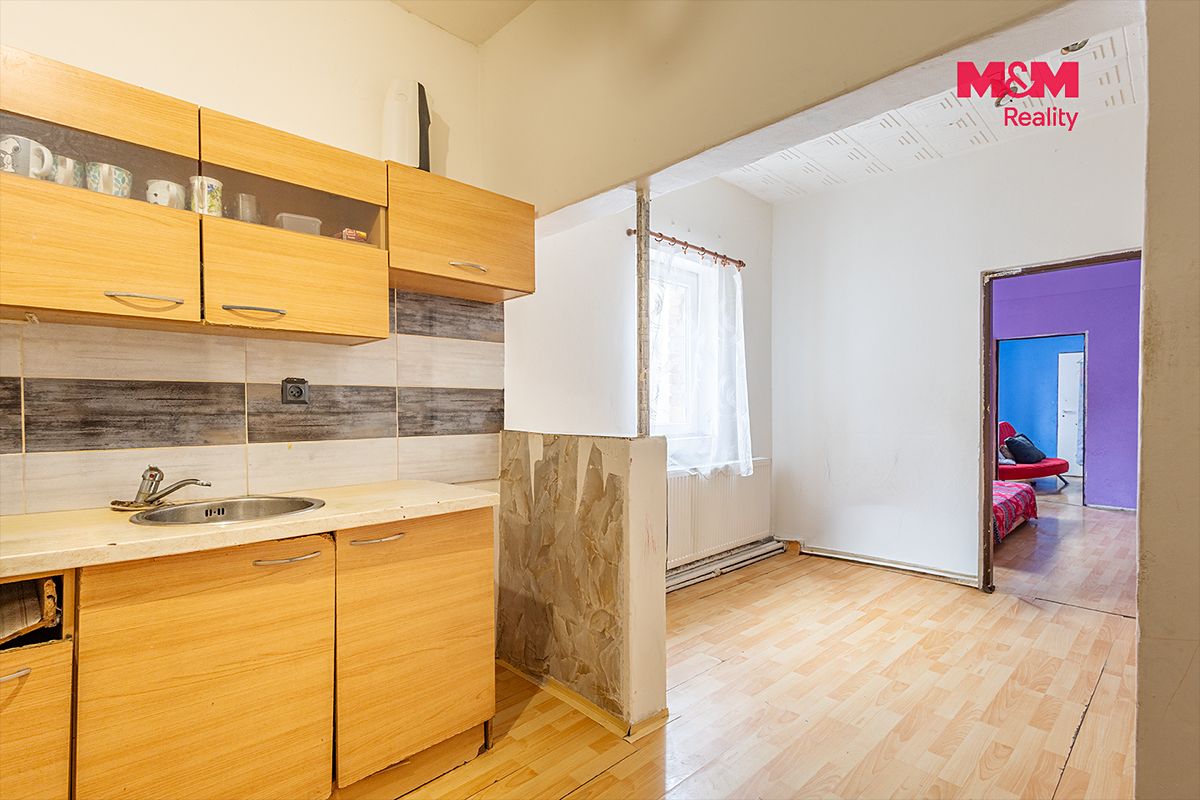 Prodej rodinného domu 258 m², pozemek 258 m² – fotografie 5